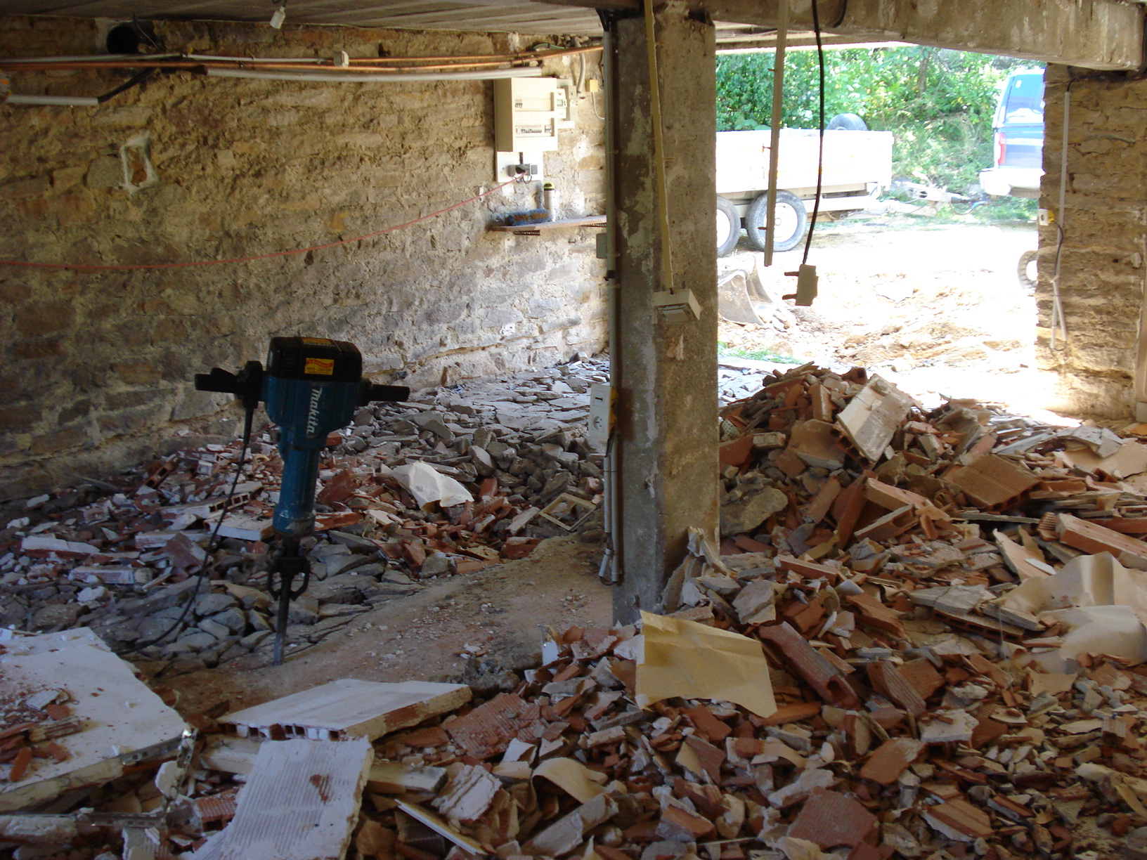 Démolition à Saint-Bonnet-de-Mure