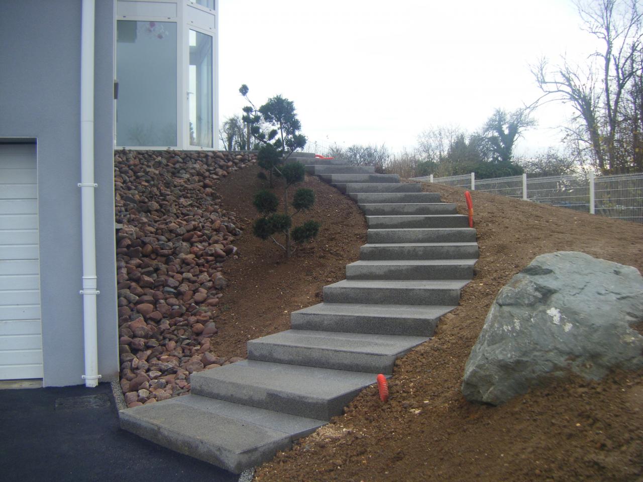 Création d'escalier en béton à Saint-Julien-sur-Bibost